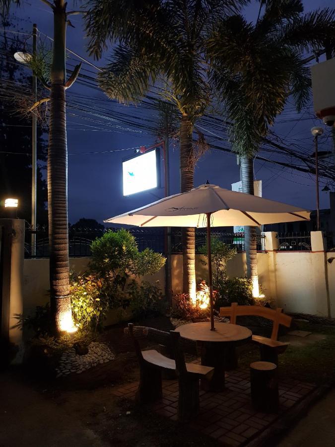 Jprime Apartelle Tuguegarao Extérieur photo