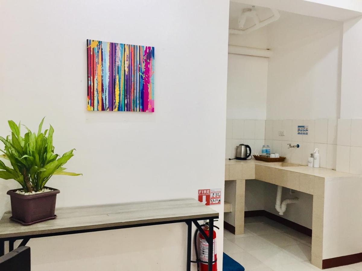 Jprime Apartelle Tuguegarao Extérieur photo