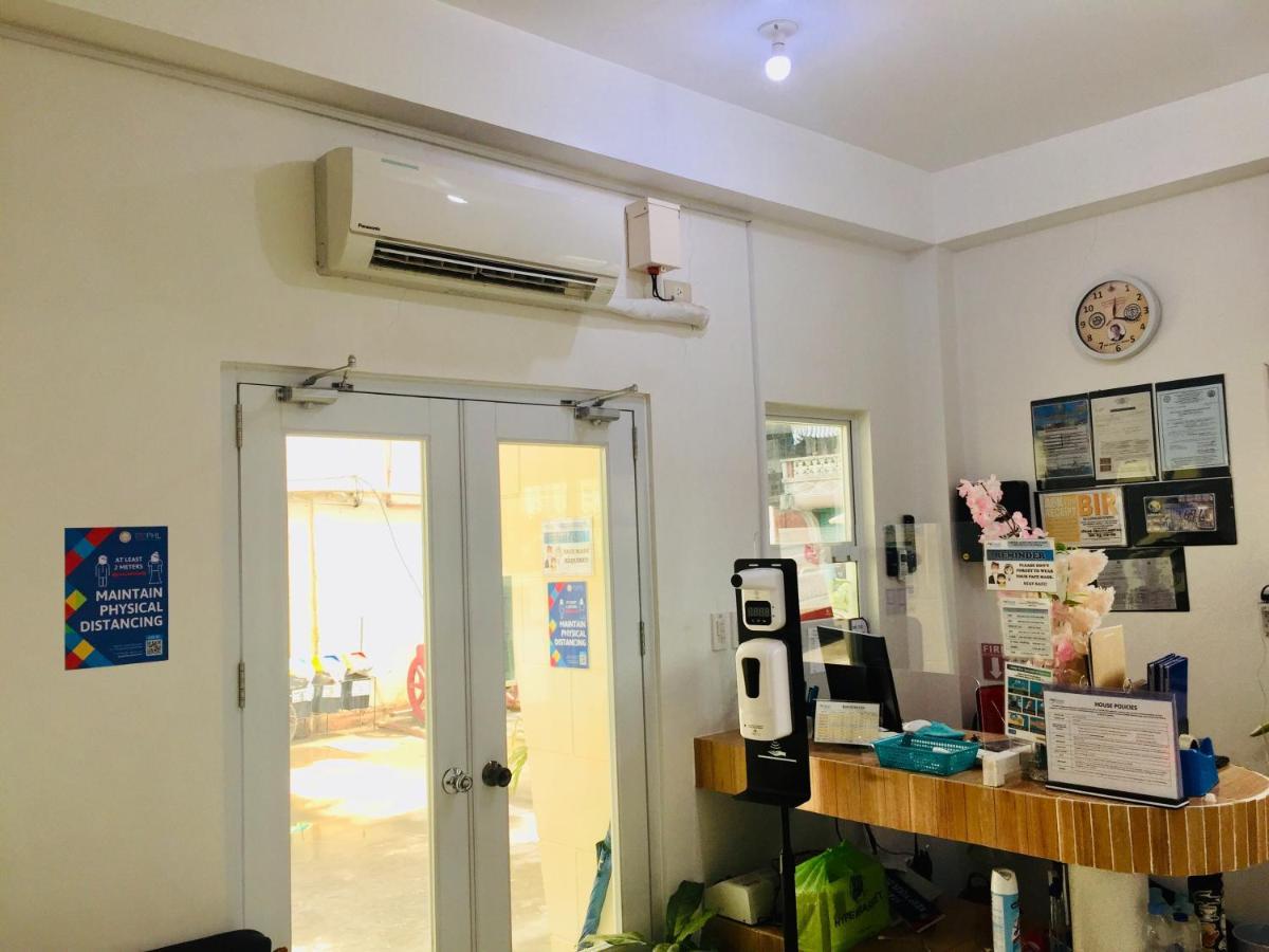 Jprime Apartelle Tuguegarao Extérieur photo